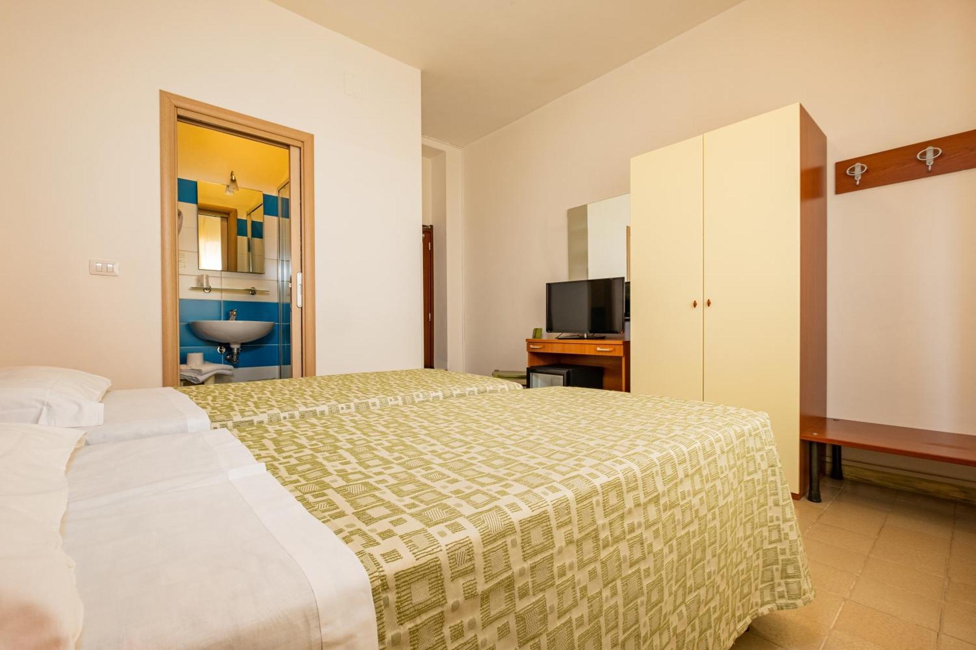 Hotel Il Gabbiano Алгеро Екстериор снимка