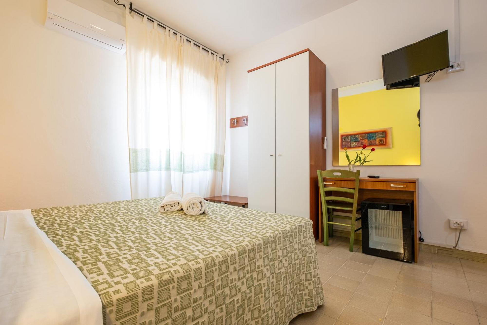Hotel Il Gabbiano Алгеро Екстериор снимка