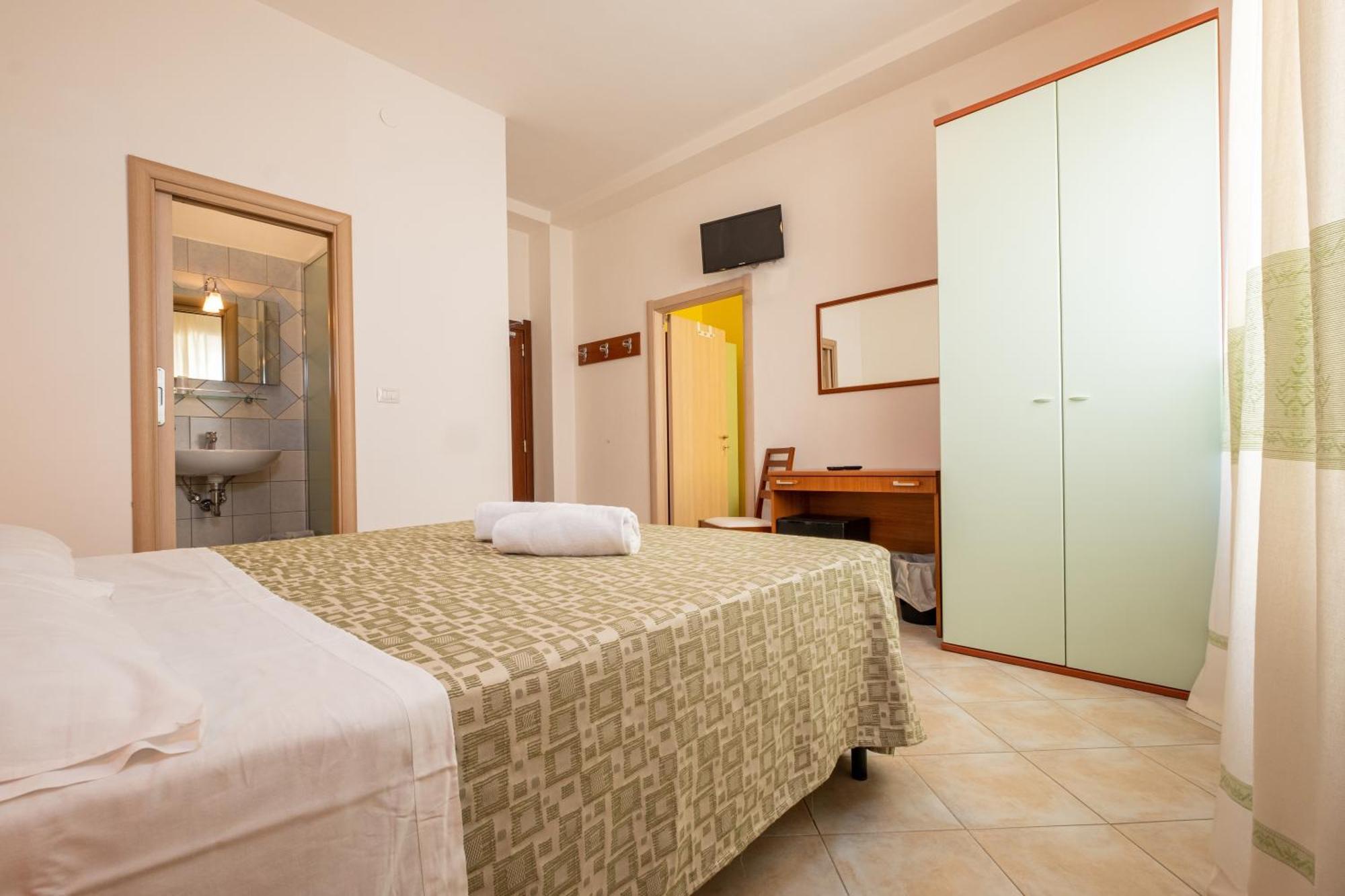 Hotel Il Gabbiano Алгеро Екстериор снимка