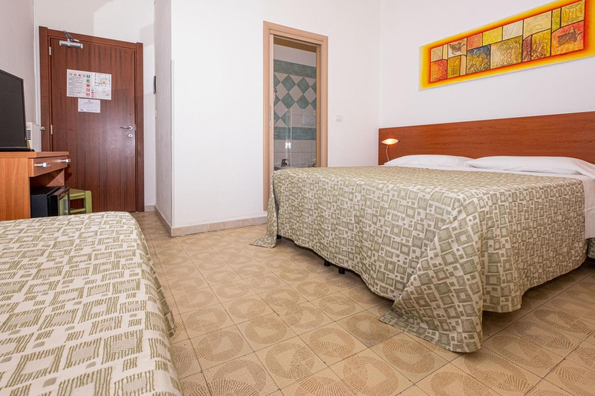 Hotel Il Gabbiano Алгеро Екстериор снимка